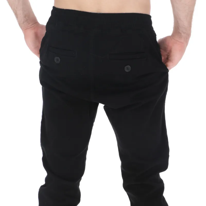pantalón jogger de gabardina color negro trasero
