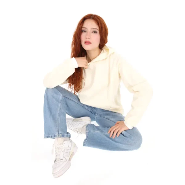 sudadera de mujer con hoodie crema centrada