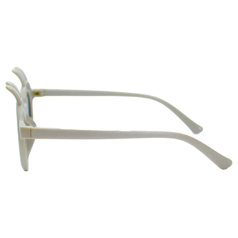 Gafas de sol blancas modernas para mujer