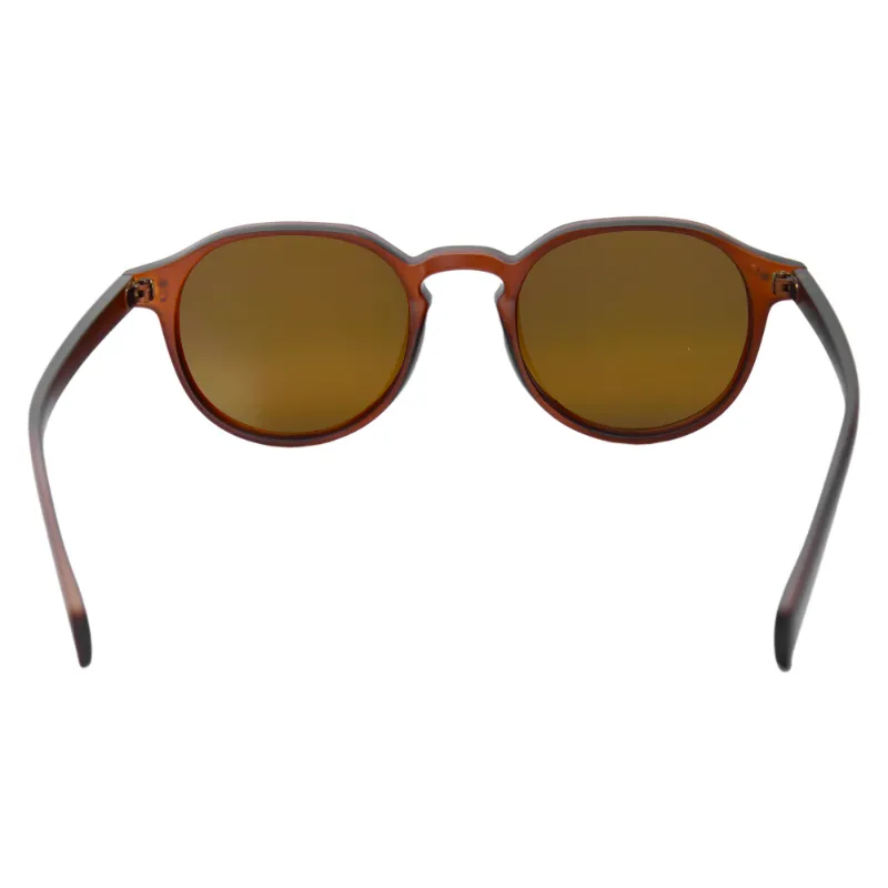 gafas de sol modernas en color marrón, estilo retro, accesorios de moda, protección UV