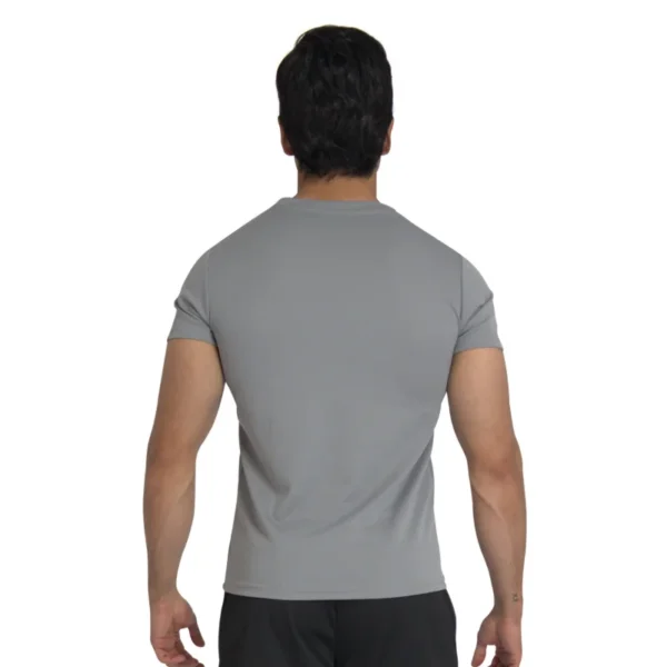 camiseta gris hombre parte trasera ropa casual eCommerce